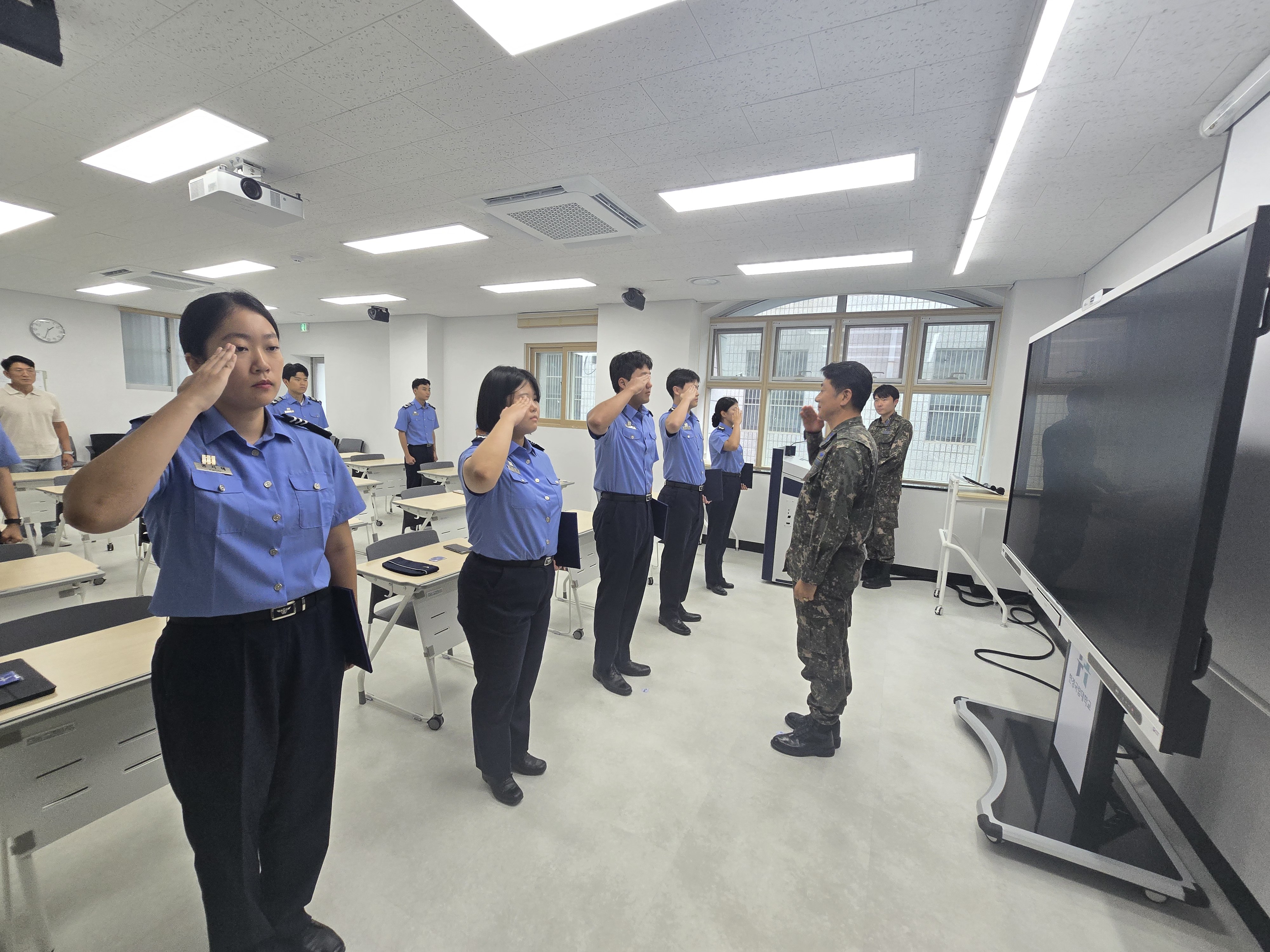 임명장 수여식 1.jpg